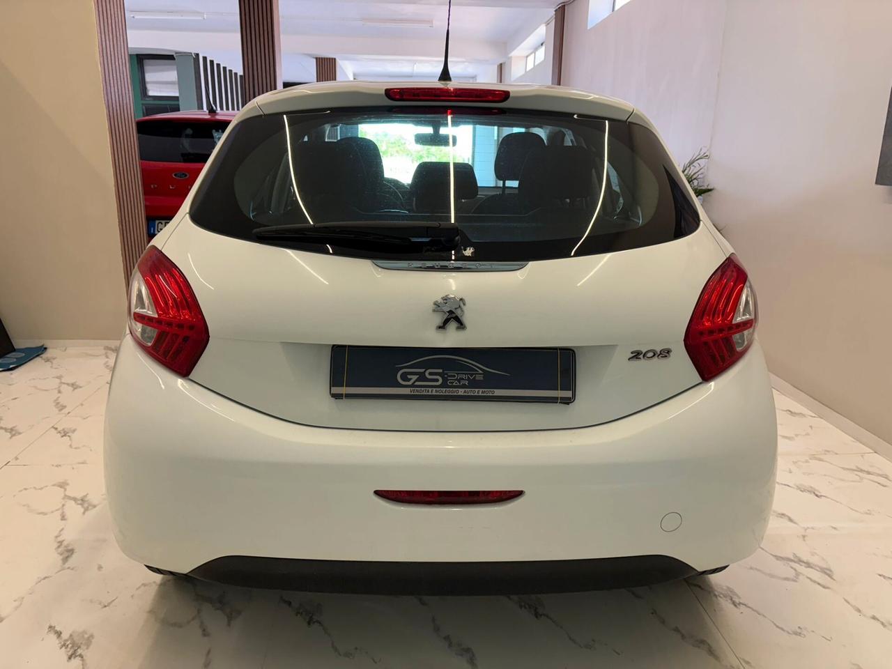 Peugeot 208 1.2 VTi 82 CV 5 porte Allure