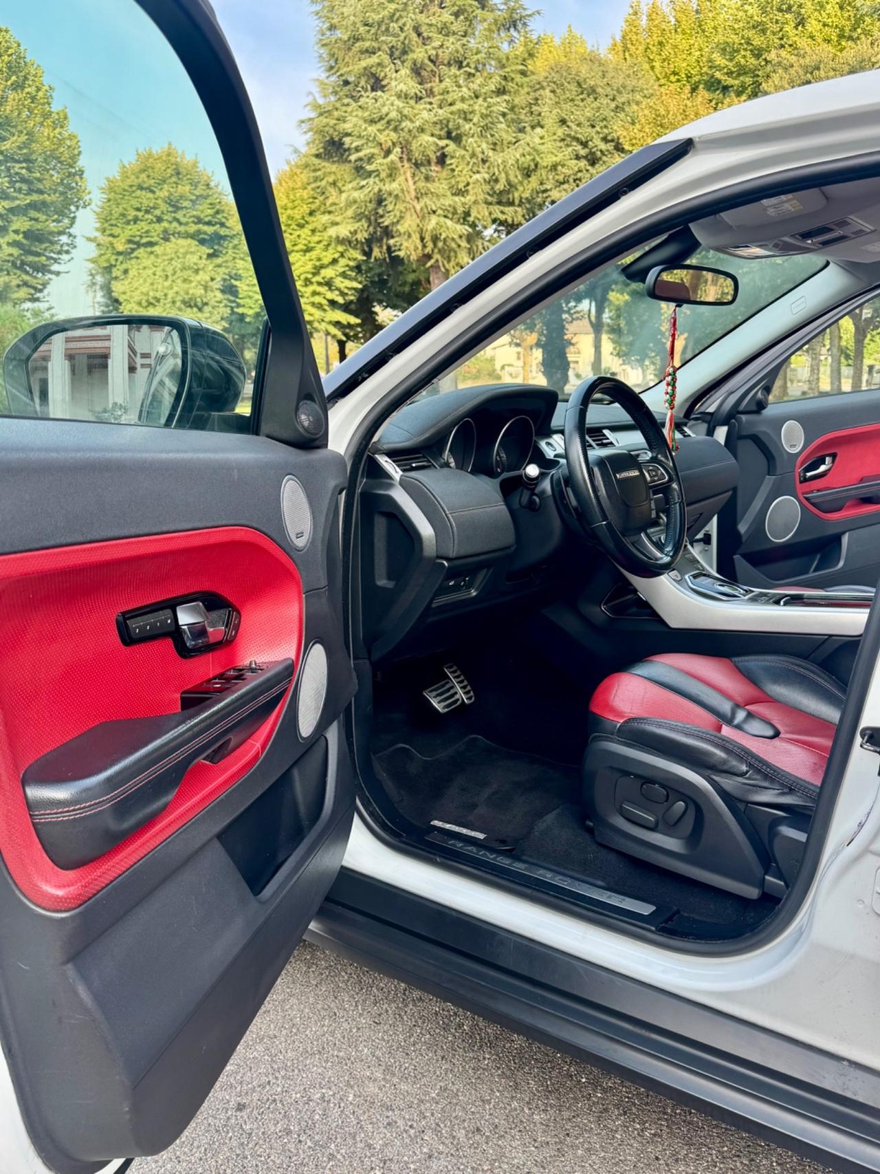 Land Rover Range Evoque 2.2 TD4 5p. Prestige