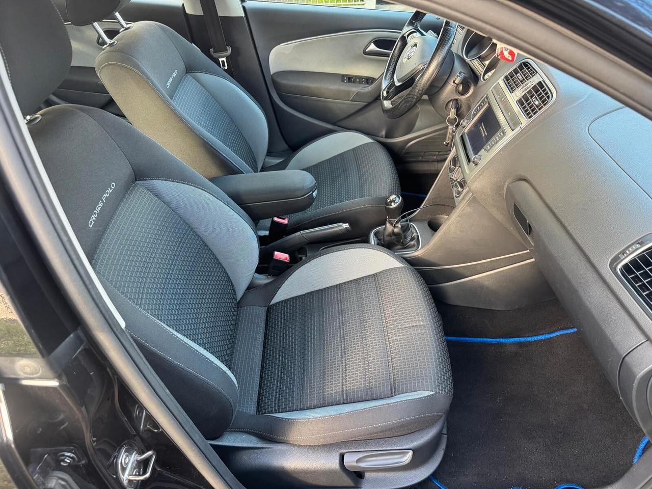 VW Polo Cross 1.4 TDI NEOPATENTATO GARANZIA 12MESI