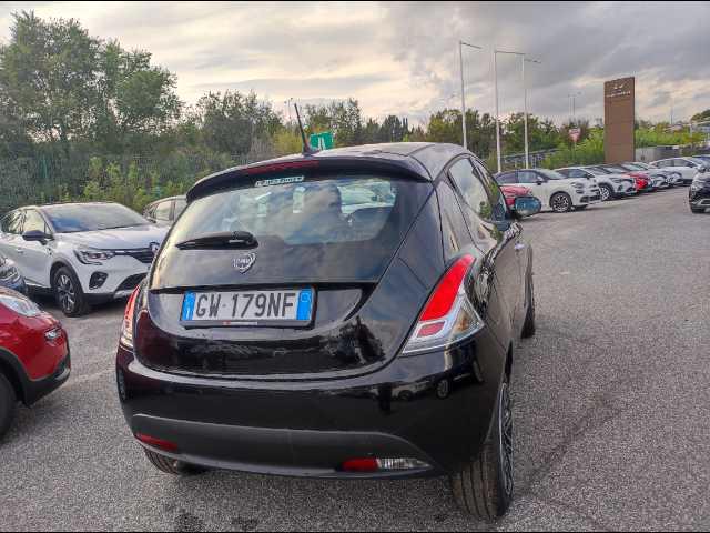 LANCIA Ypsilon 1.0 firefly hybrid Oro s&s 70cv