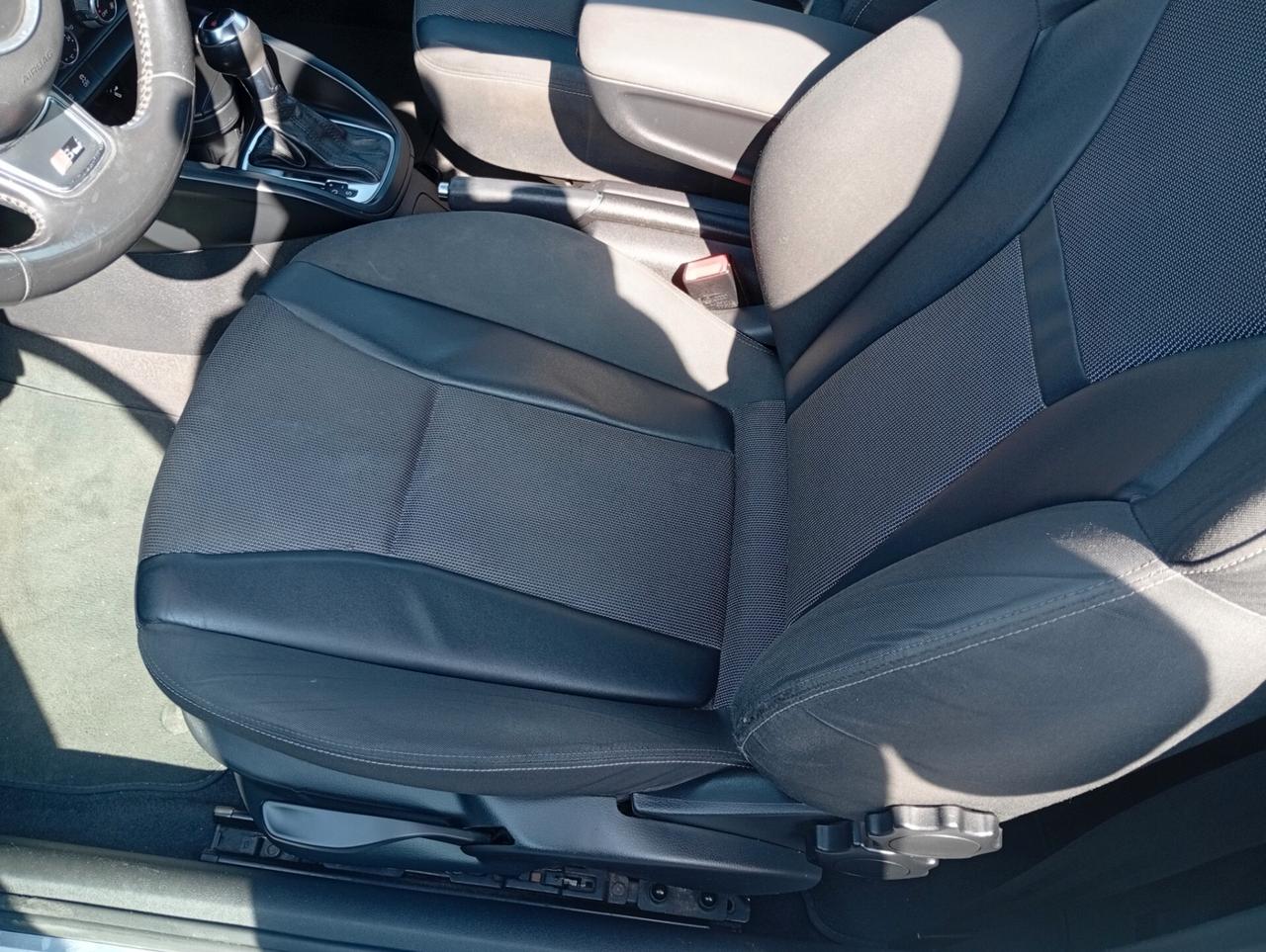 Audi A1 1.6 TDI S tronic Attraction NEOPATENTATI OK