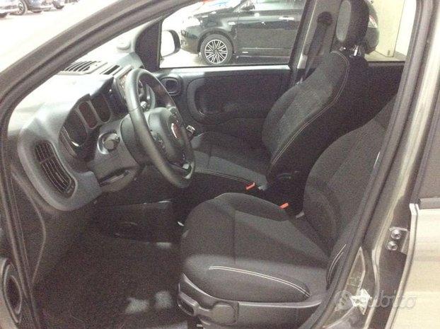 FIAT Panda 1.0 70cv CROSS HYBRID