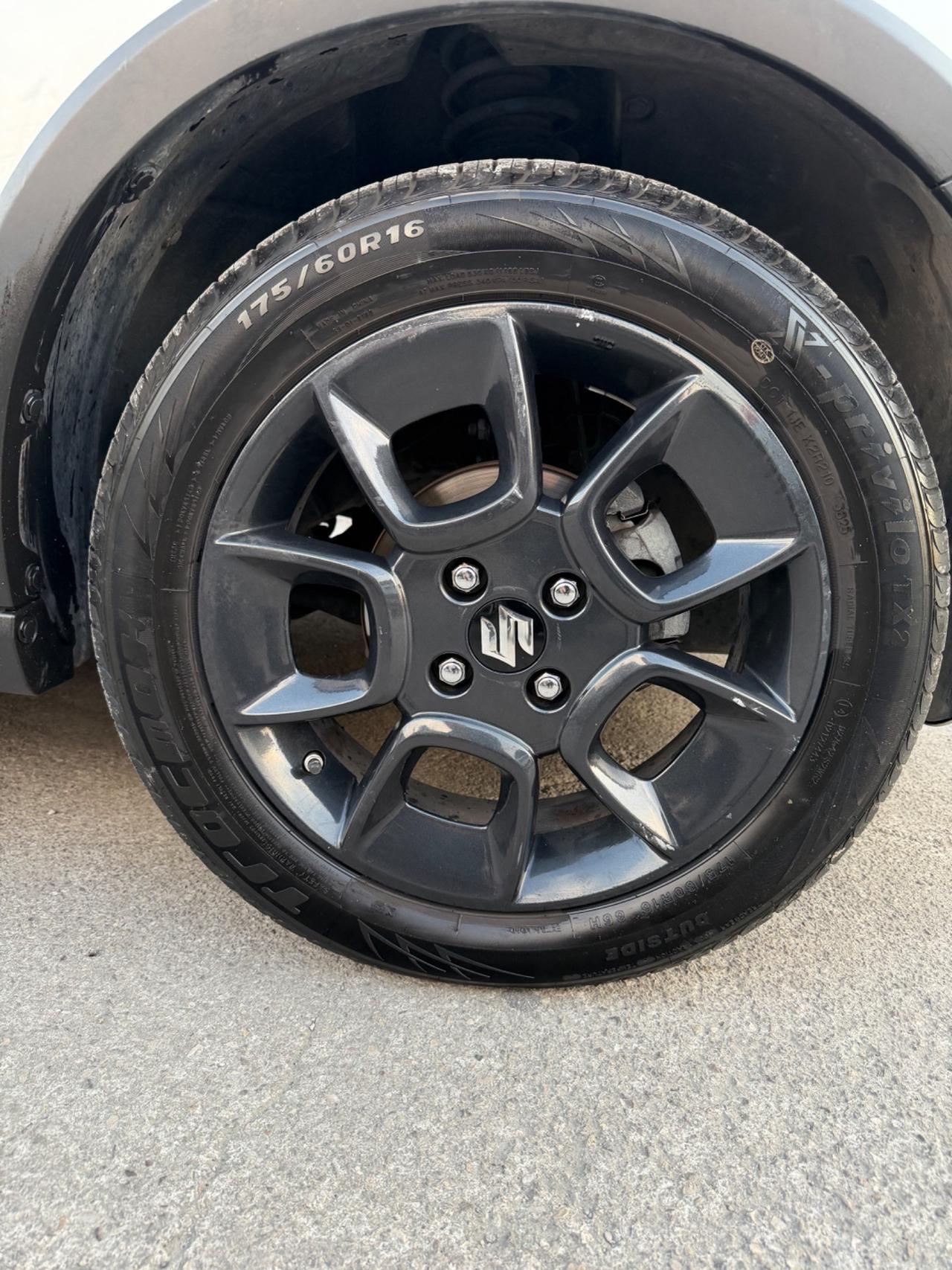 Suzuki Ignis 1.2 Hybrid Top