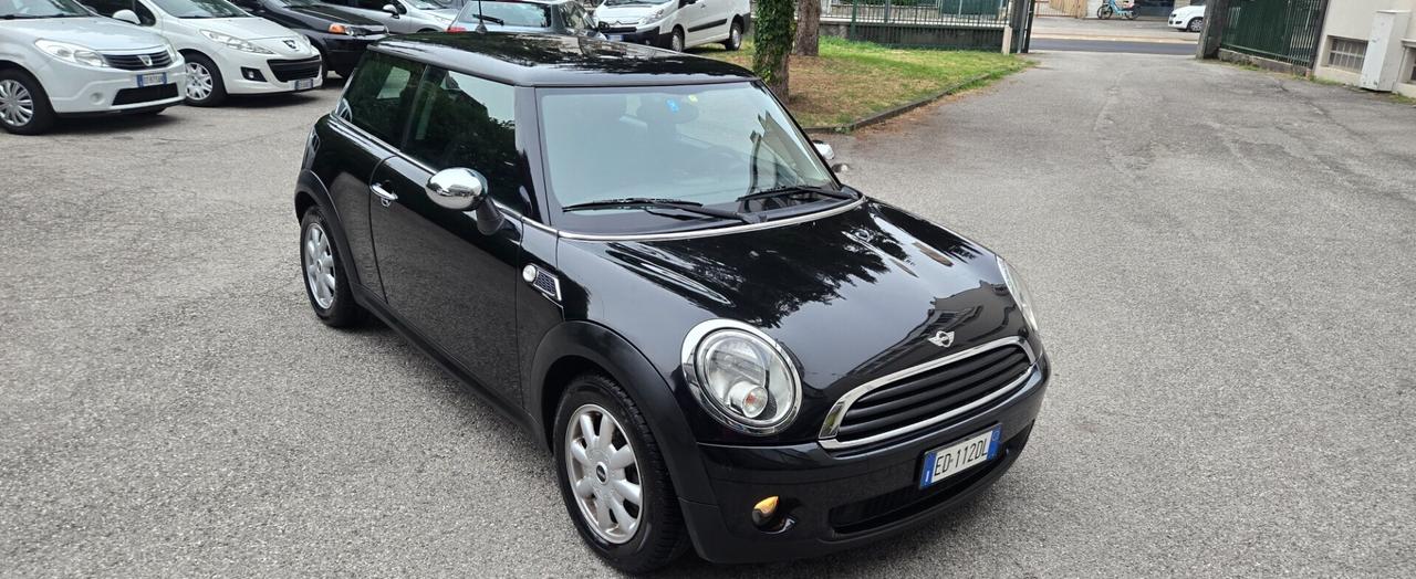 Mini 1.6 16V One (55kW)