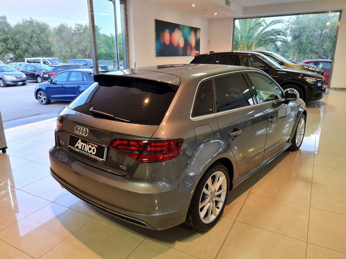 AUDI A3 Sportback 1.6 TDI S-tronic Ambition S-line