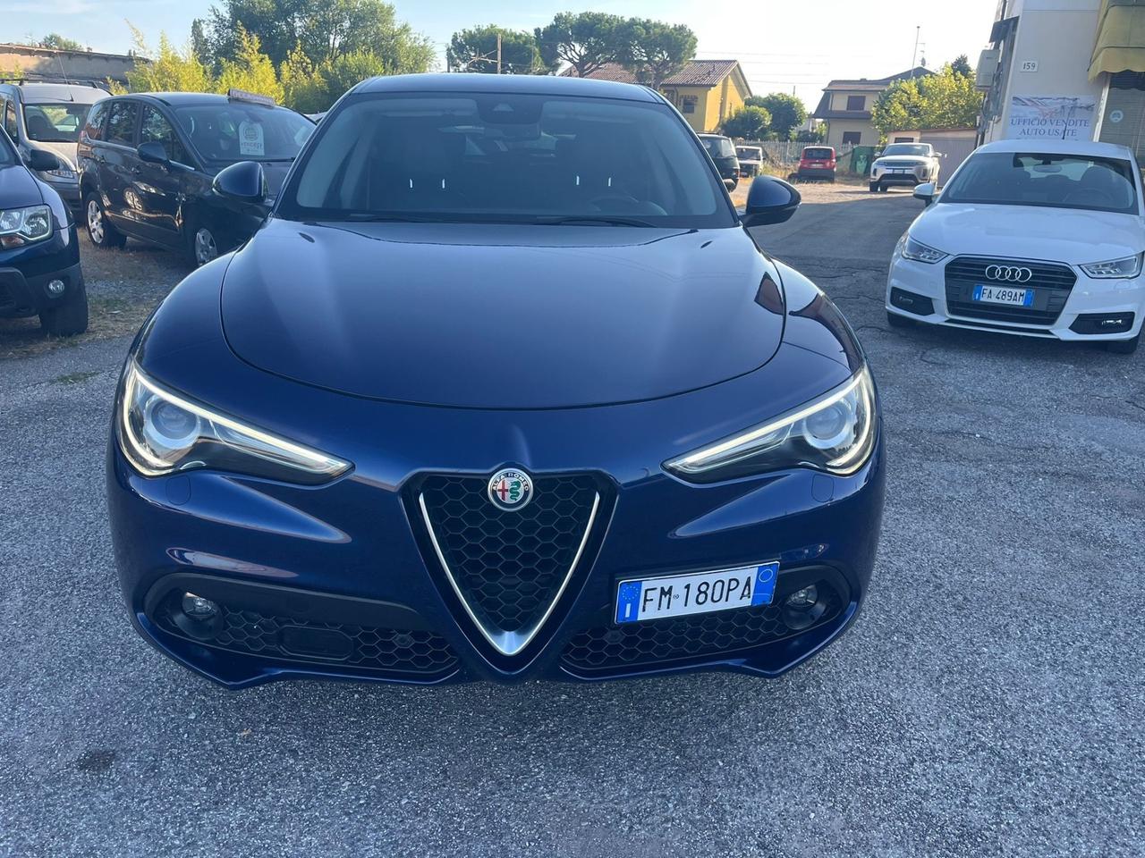 Alfa Romeo Stelvio 2.2 Turbodiesel 210 CV AT8 Q4 Super