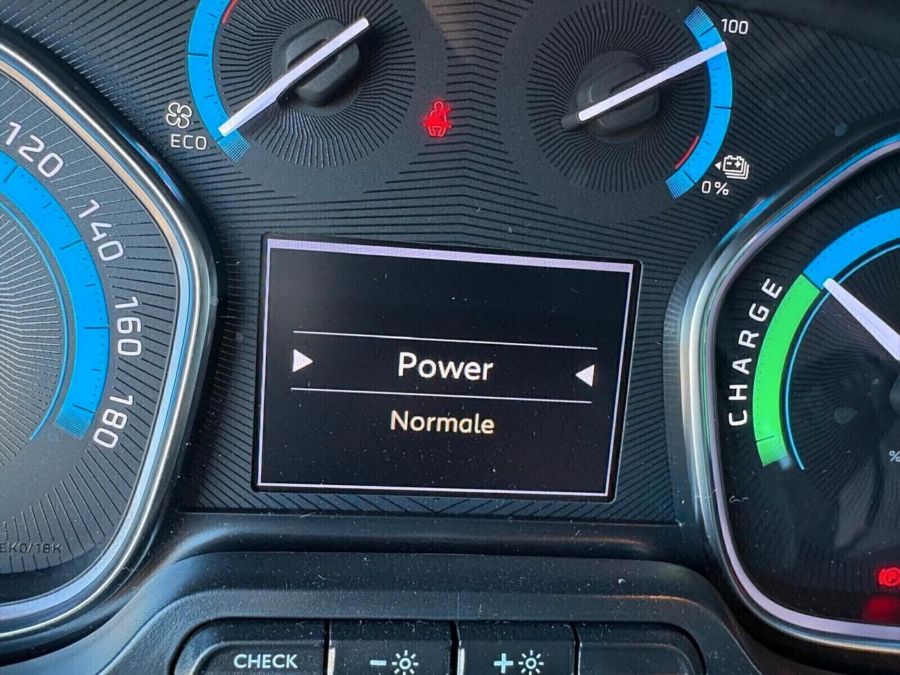 Peugeot Expert 50 kWh PL-TN PREMIUM Standard SPOTICAR