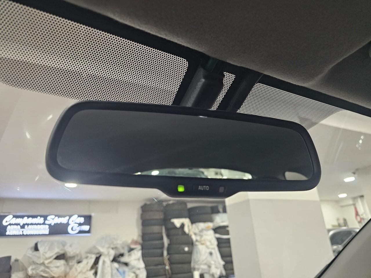 NUOVA TOYOTA iQ 1.0 VVT-i SOL 68CV BLACK LINE