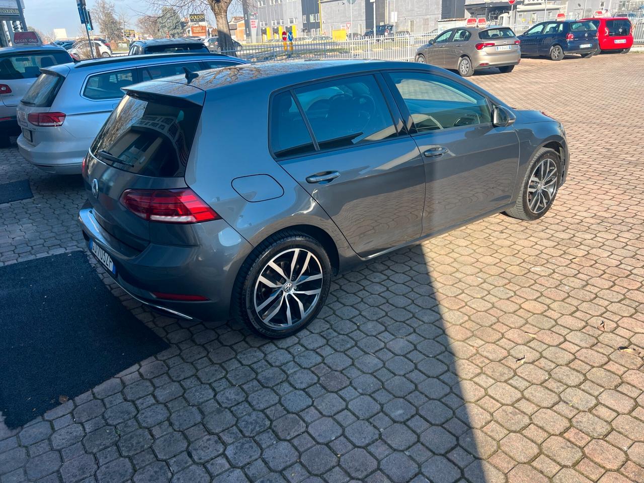 Volkswagen Golf 2.0 TDI 5p. Executive BlueMotion Technology