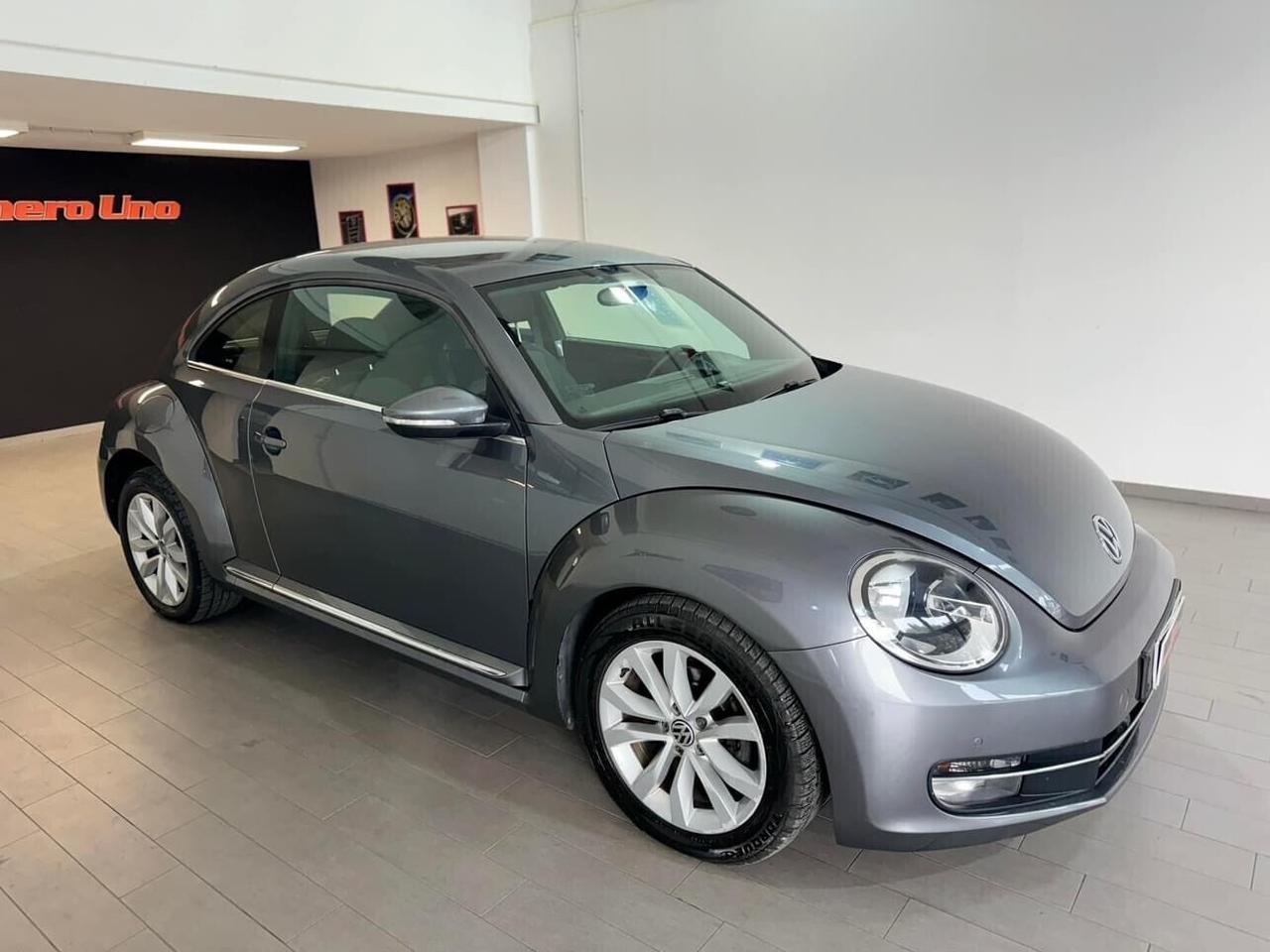 Volkswagen Maggiolino NEW BEETLE 1.6 TDI 105CV DESIGN 2012