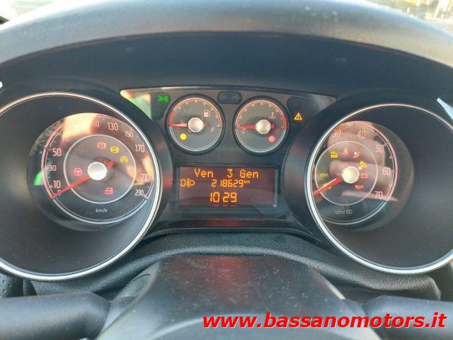 FIAT Punto Evo 1.3 Mjt 75 CV DPF 5 porte S&S Blue&Me NEOPATENTATI