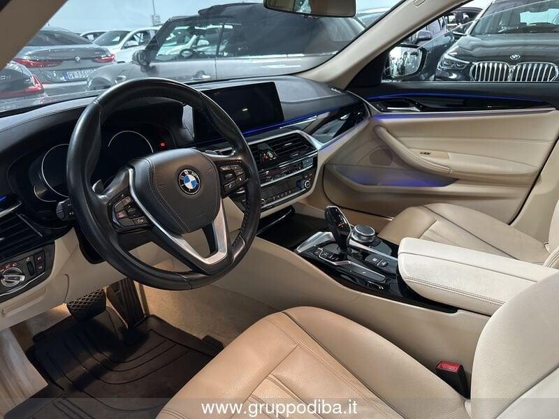 BMW Serie 5 Touring Serie 5 G31 2017 Touring Diese 520d Touring Luxury auto