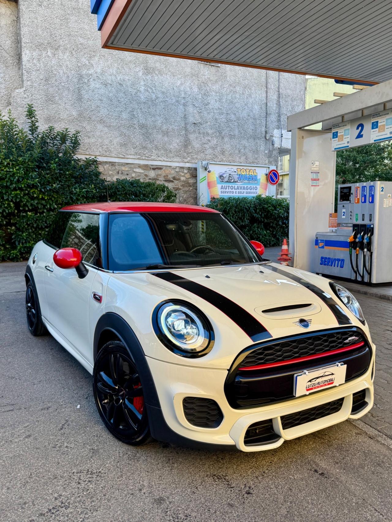 Mini F56 2.0 John Cooper Works Pro 231cv Auto 3p