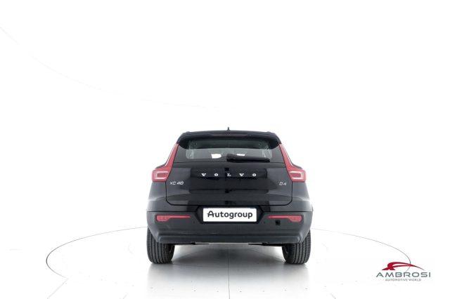 VOLVO XC40 D4 AWD Geartronic Momentum - PER OPERATORI DEL SET