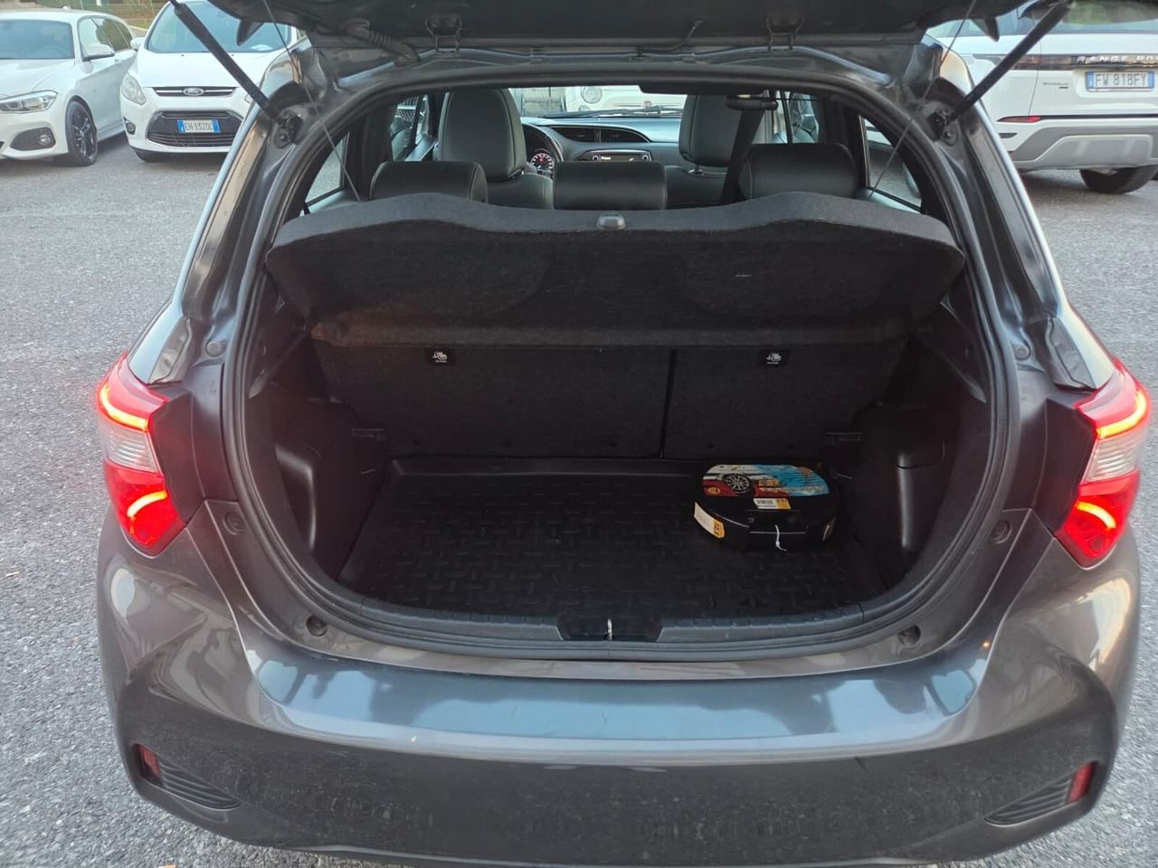 Toyota Yaris 1.5 Hybrid 5 porte Trend "Blue Edition"