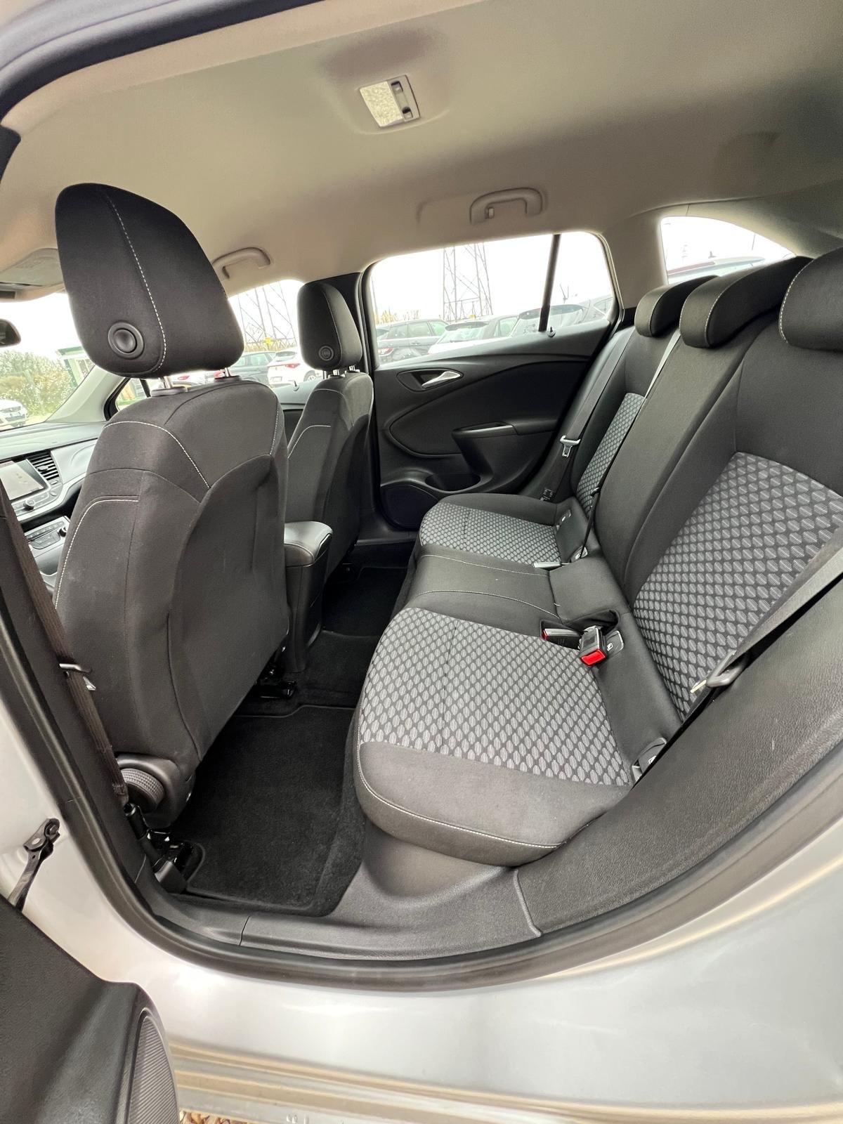 Opel Astra 1.6 CDTi 136CV aut. Sports Tourer Innovation