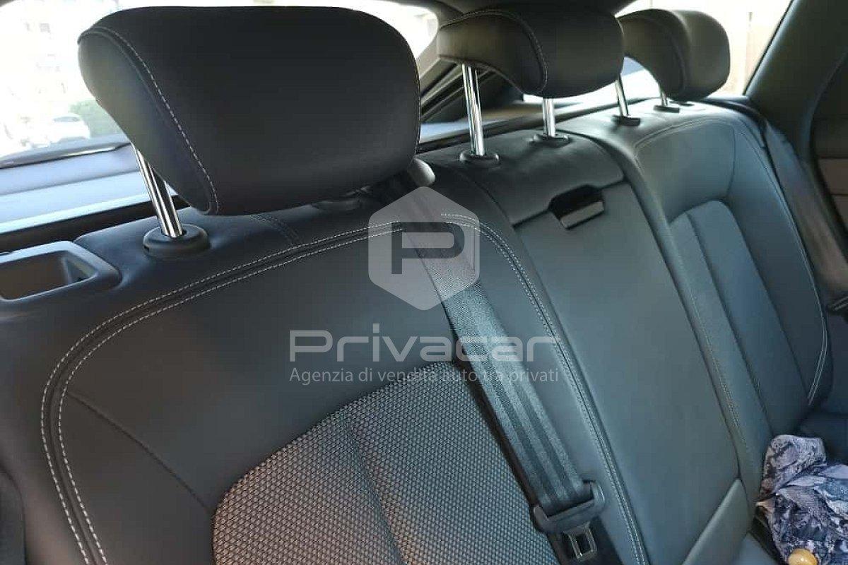 AUDI A6 Avant 45 2.0 TFSI quattro ultra S tronic Business Sport