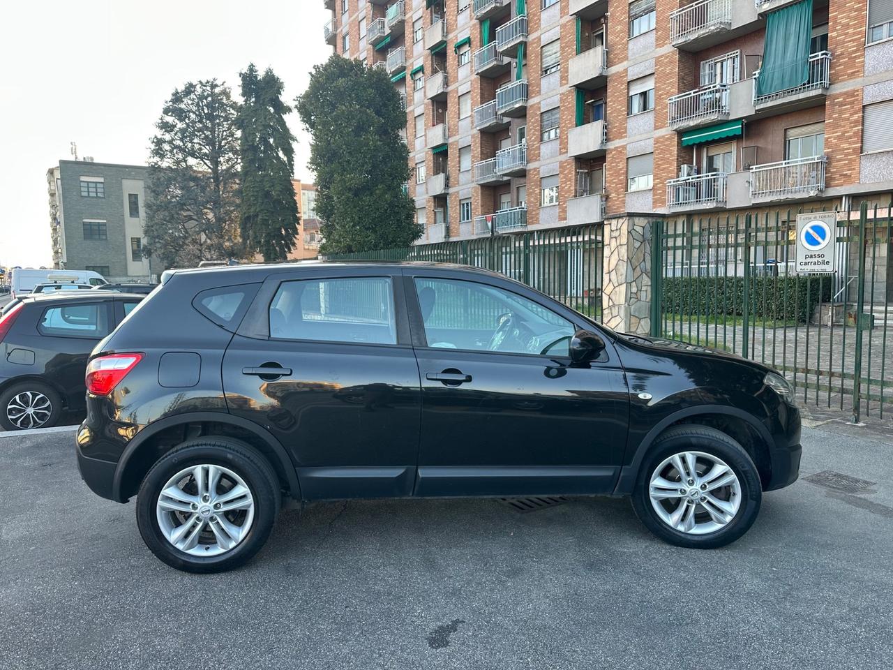 Nissan Qashqai 1.5 dCi economica navigatore