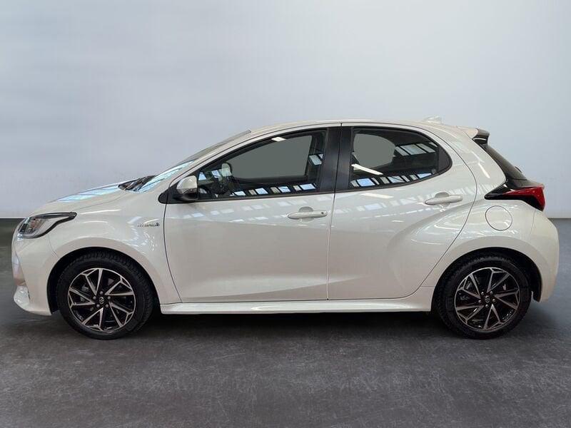 Toyota Yaris Hybrid Trend MY22