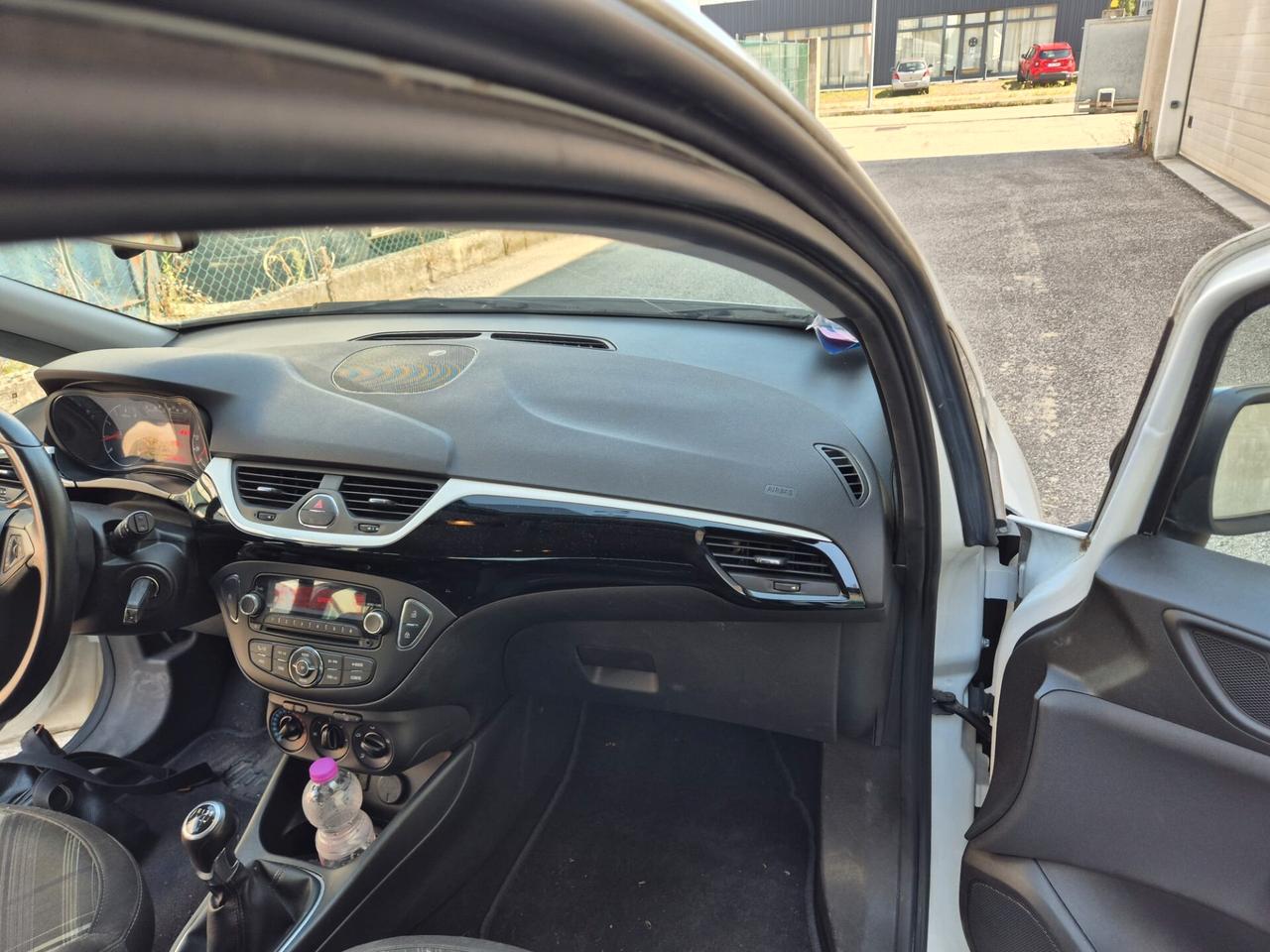 Opel Corsa 1.4 90CV 5 porte Black Edition