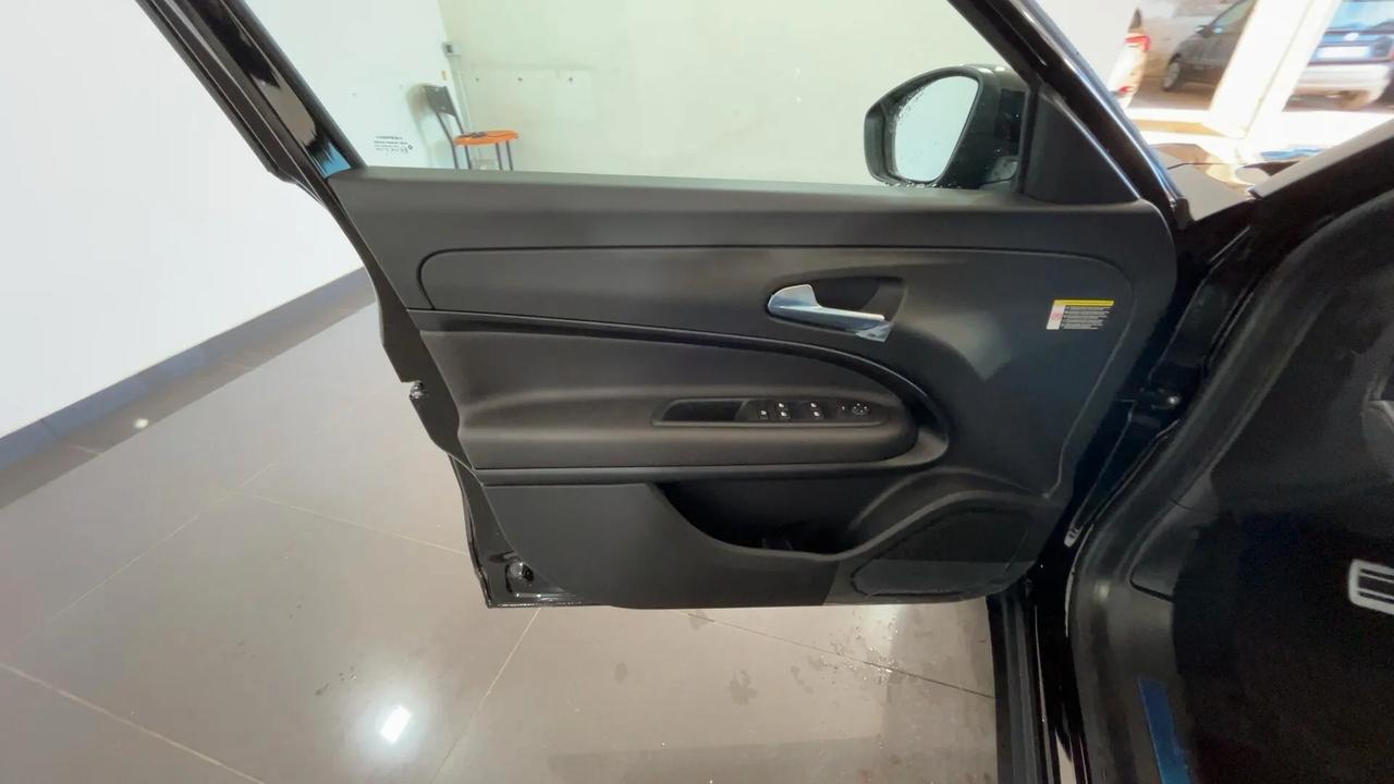 Alfa Romeo Junior 1.2 ibrida Speciale 145cv edct6