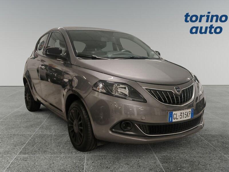 Lancia Ypsilon Ypsilon 1.0 FireFly 5 porte S&S Hybrid Ecochic Silver