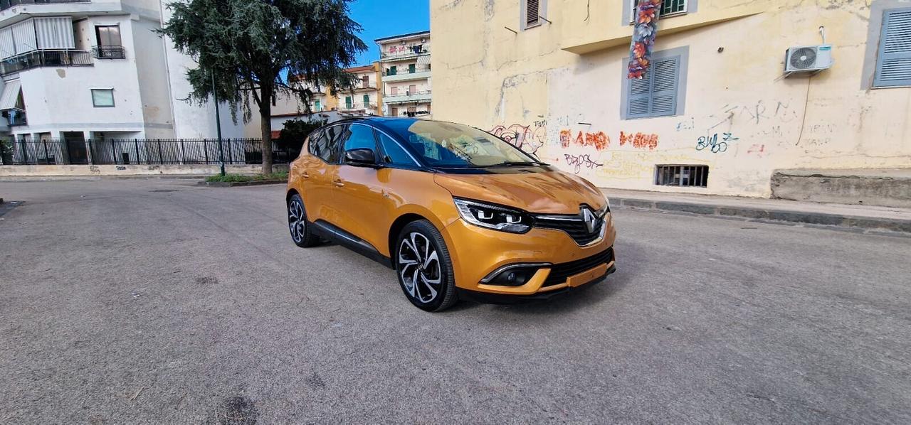 Renault Scenic Scénic dCi 110 CV EDC Bose