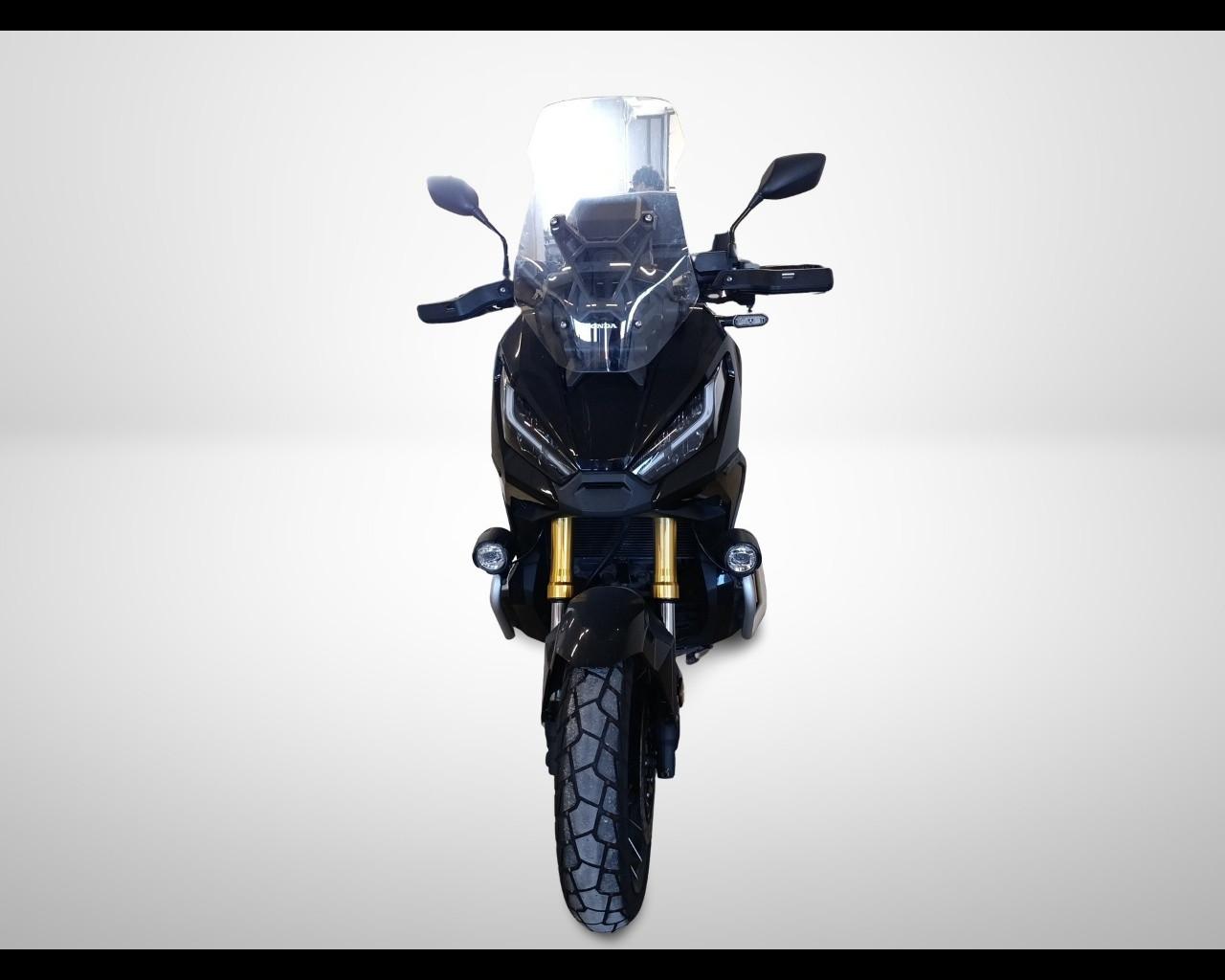 Honda X-ADV 750 - DCT Travel