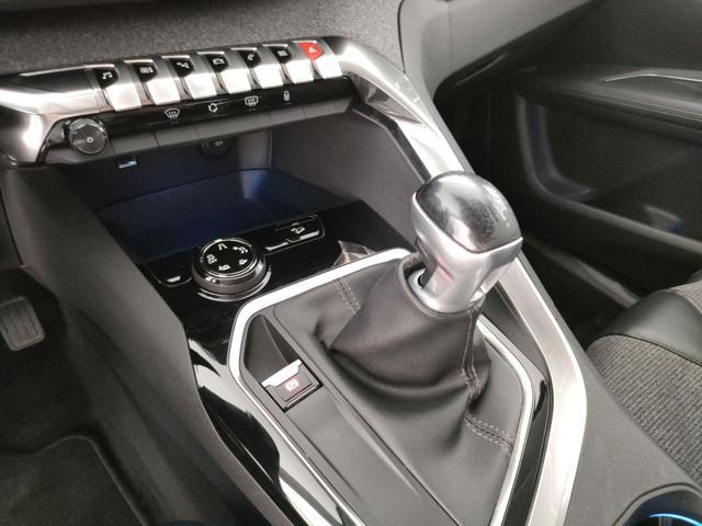 PEUGEOT 3008 BlueHDi 120 S&S Allure