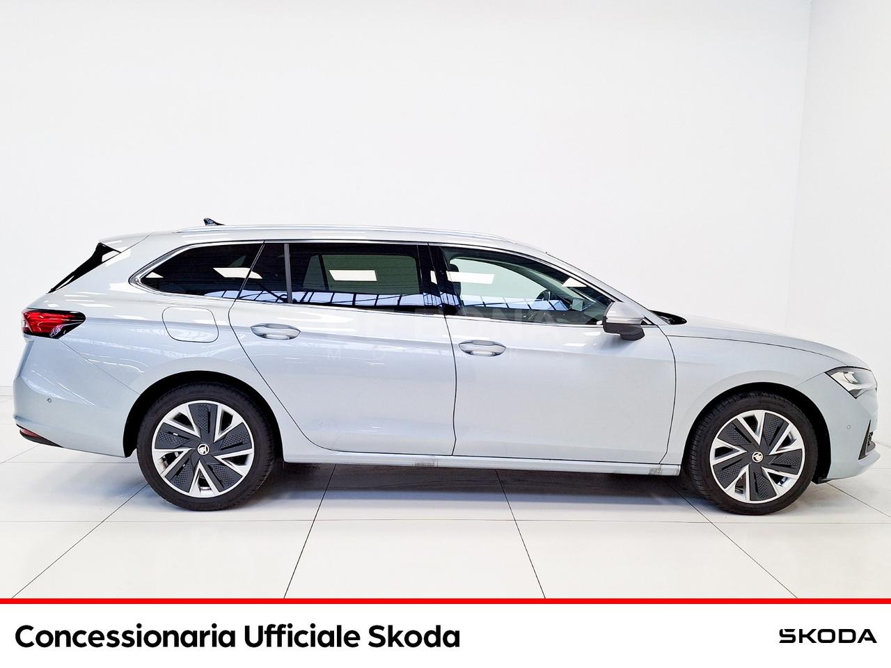 Skoda Superb wagon 2.0 tdi selection 150cv dsg