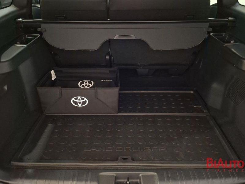 Toyota Land Cruiser Land Cruiser 2.8 d-4d Adventure awd auto