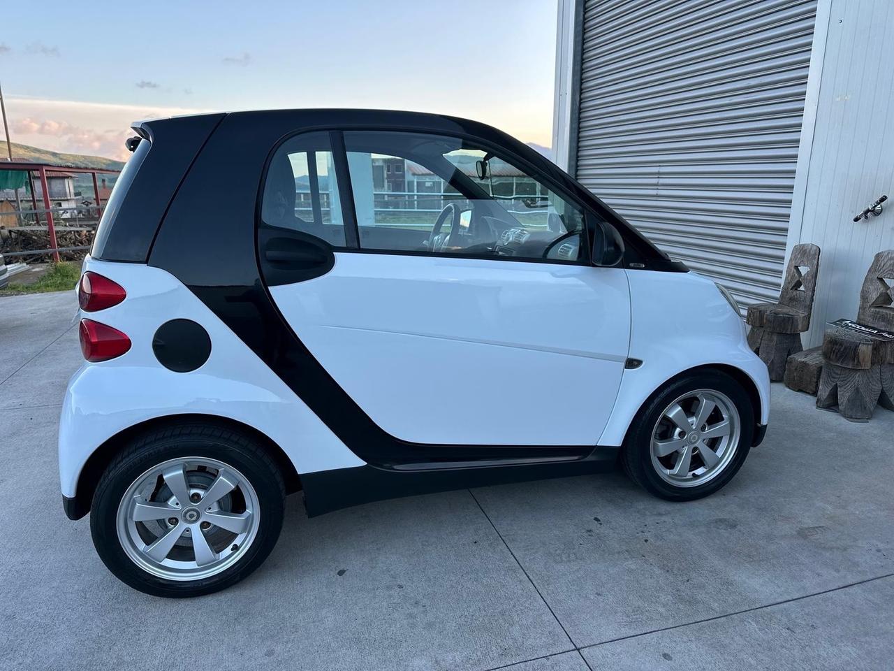 Smart ForTwo 1000 52 kW MHD coupé passion