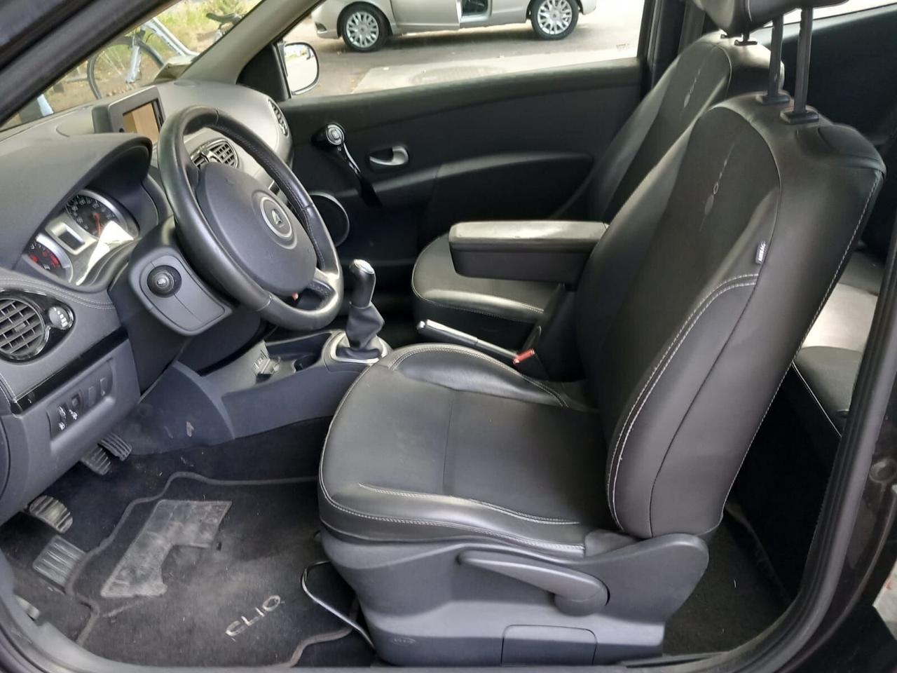 Renault Clio 1.2 16V 3 porte Live!