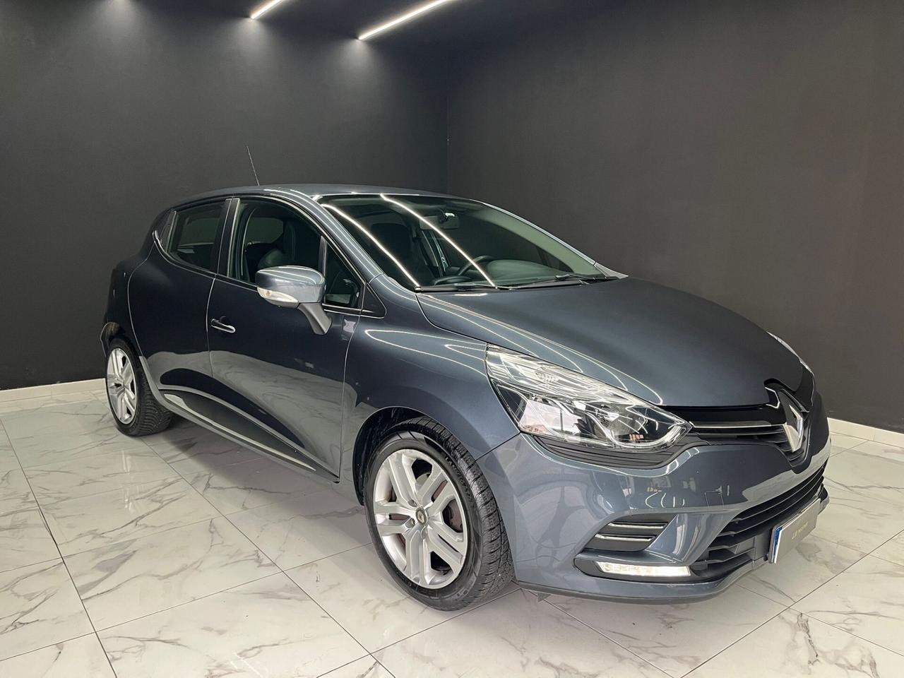Renault Clio TCe 12V 75 CV 5 porte Generation OK NEOPATENTATI