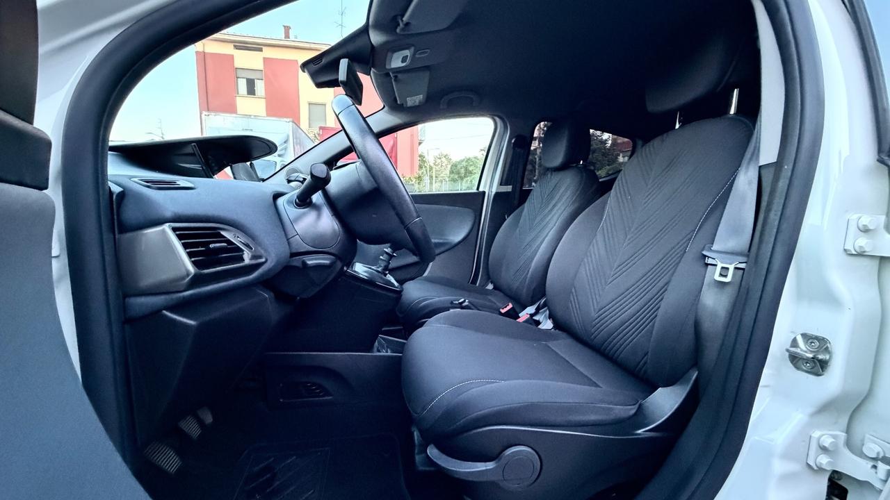 LANCIA 1.0 FIREFLY HYBRID 5P 69CV - CARPLAY, NEOPATENTATI