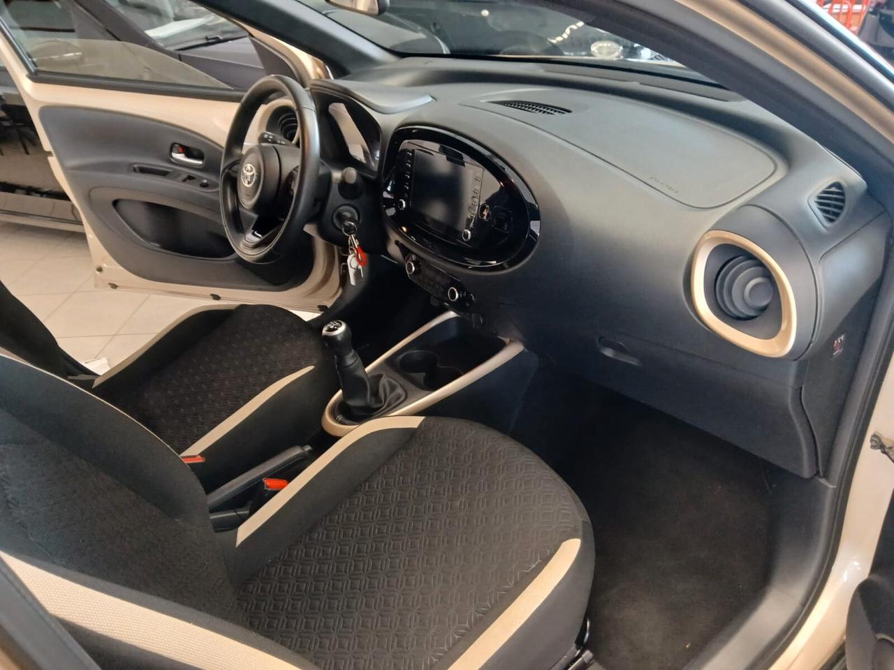 Toyota Aygo X 1.0 VVT-i 72 CV 5 porte Trend