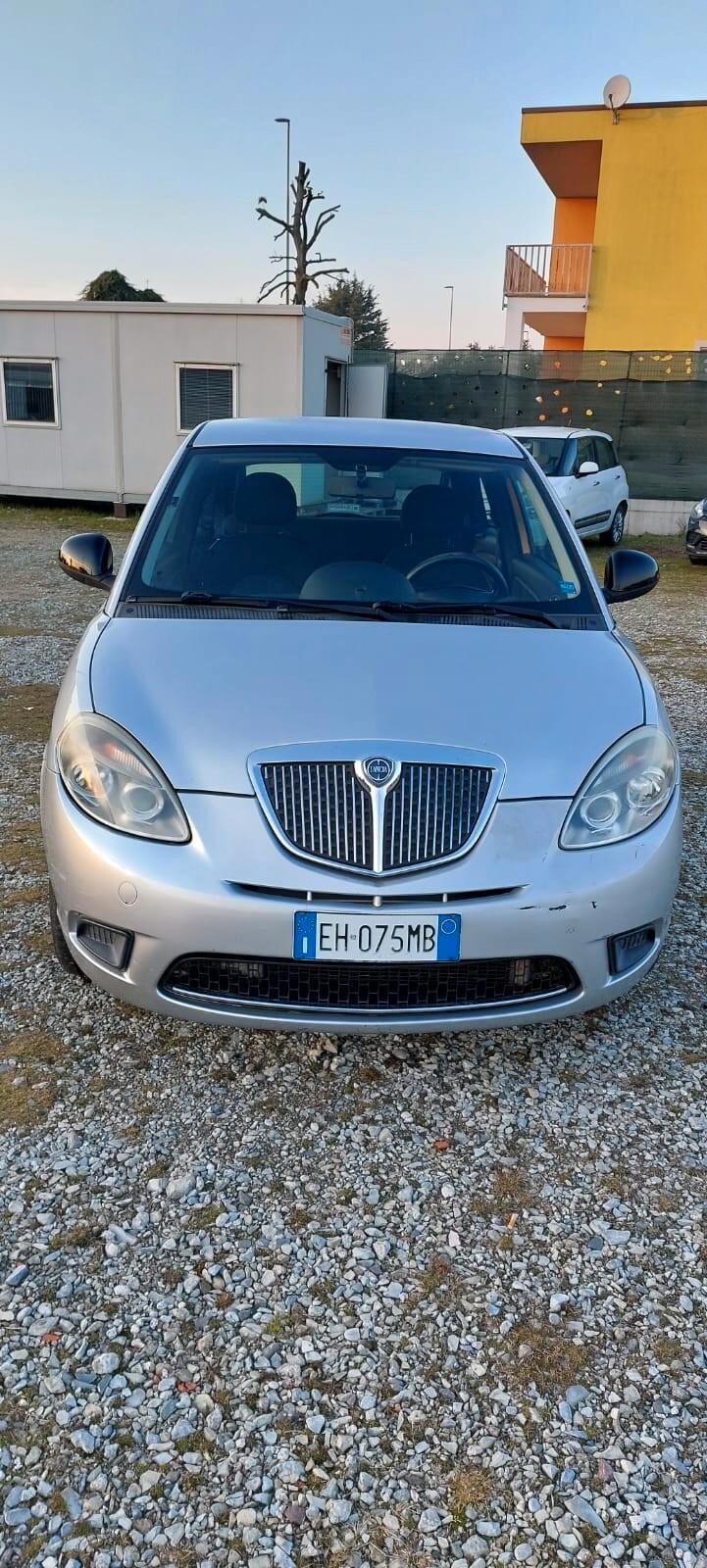 Lancia Ypsilon 1.2 69 CV Elle
