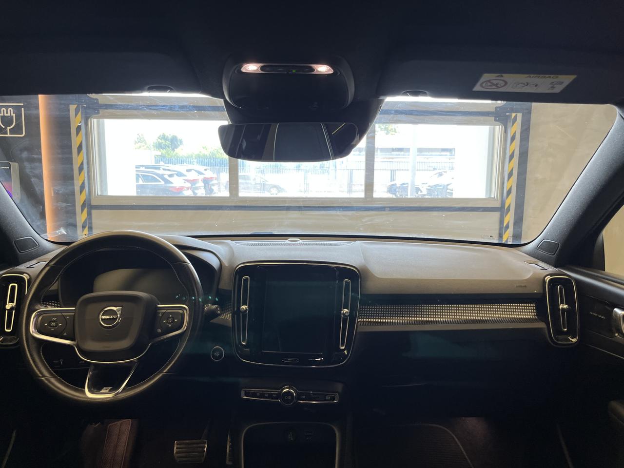 VOLVO XC40 - XC40 2.0 d4 R-design awd geartronic
