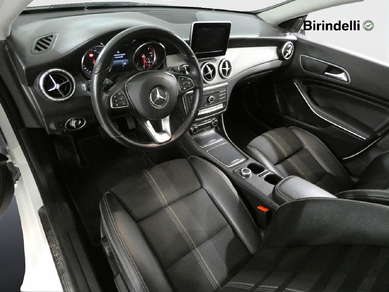 Mercedes-Benz CLA (C/X117) - CLA 200 d S.W. Automatic Sport