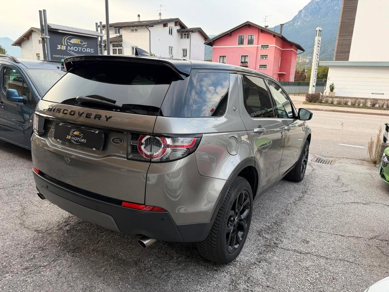Land Rover Discovery Sport 2.0 TD4 180 CV HSE