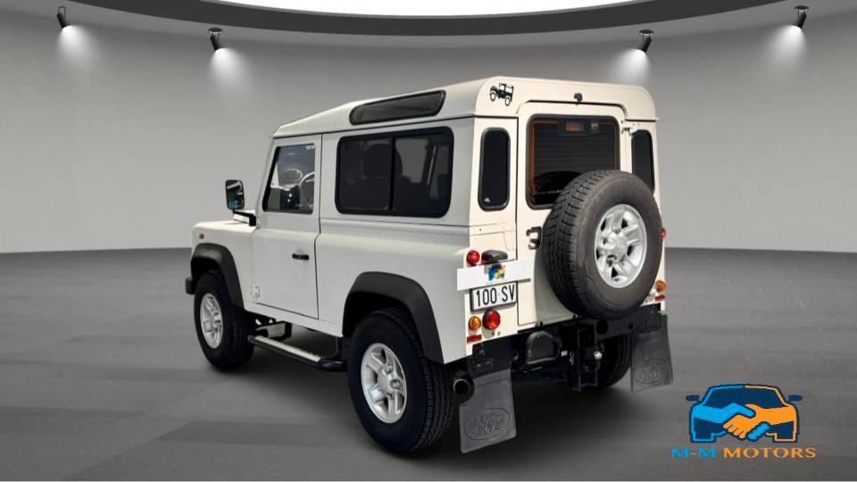 Land Rover Defender 90 SW Defender 90 2.4 td S SW