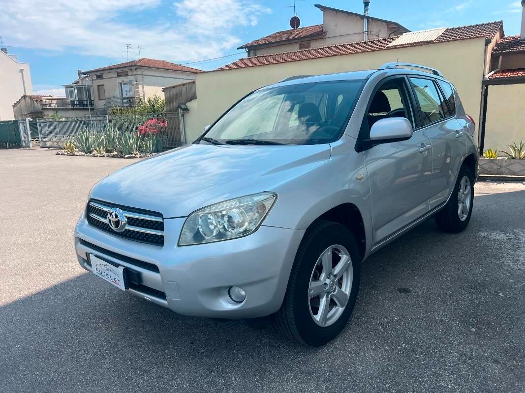 Toyota RAV4 2.2 d-4d 136cv