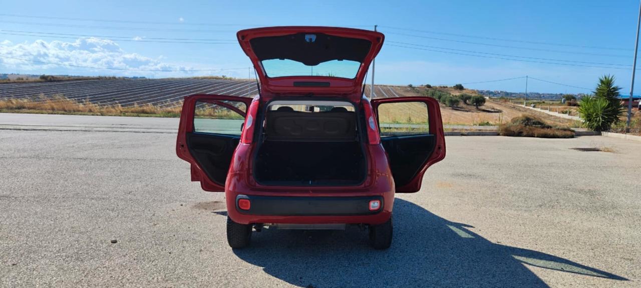 Fiat Panda 0.9 TwinAir Turbo Natural Power Lounge