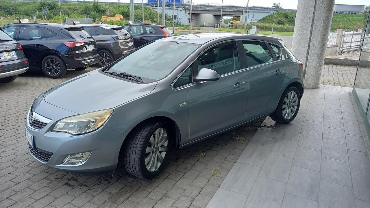 Opel Astra 1.7 CDTI 125CV 5 porte Cosmo