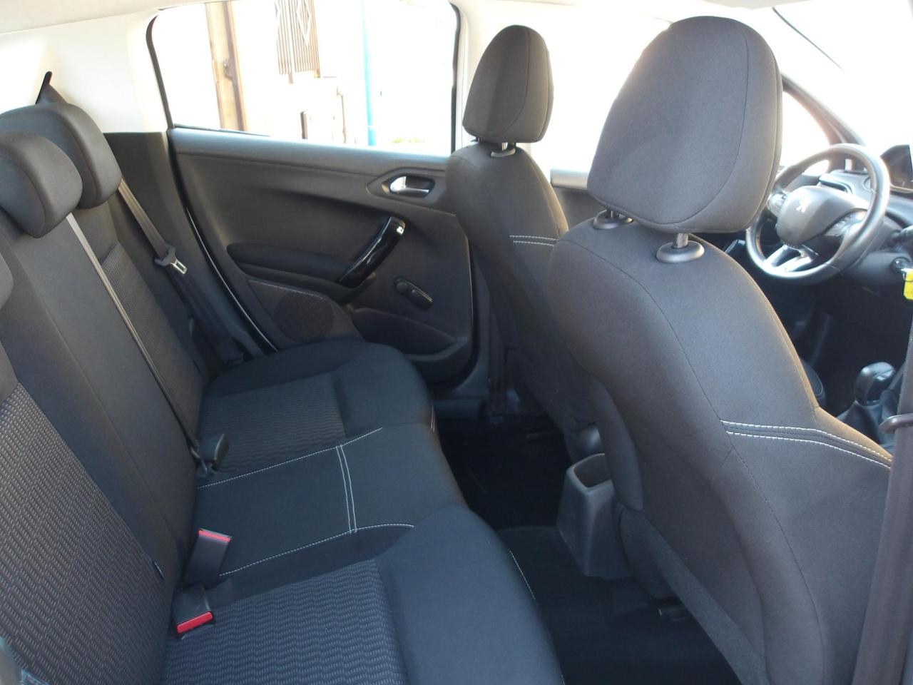 Peugeot 208 5 Porte 208 5p 1.2 puretech Allure 82cv