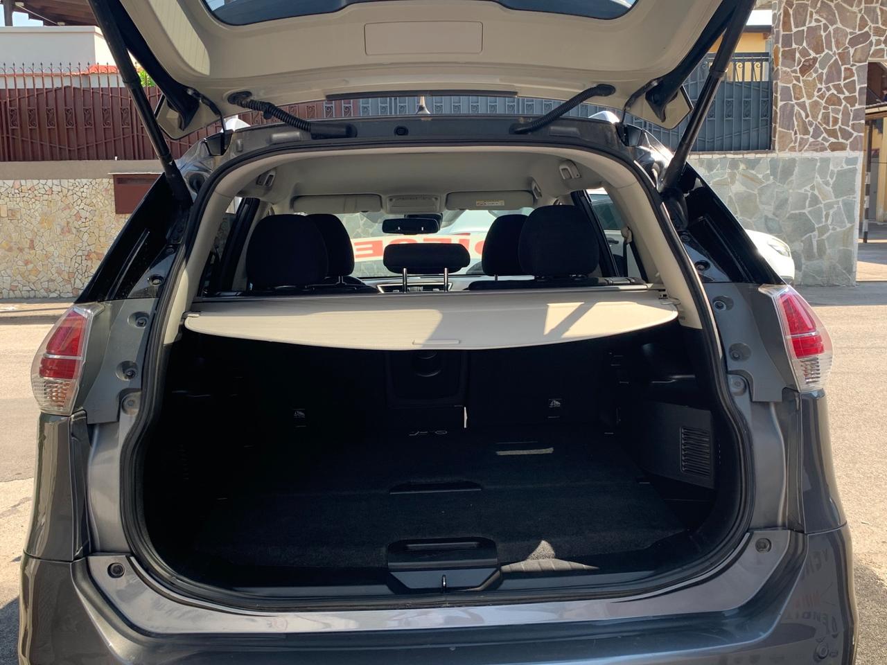 Nissan X-Trail 1.6 dCi 2WD Tekna