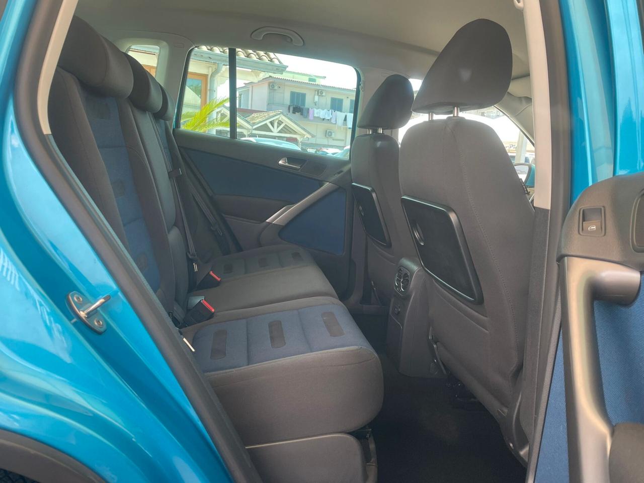 Volkswagen Tiguan 2.0 16V TDI DPF Sport & Style (18°)