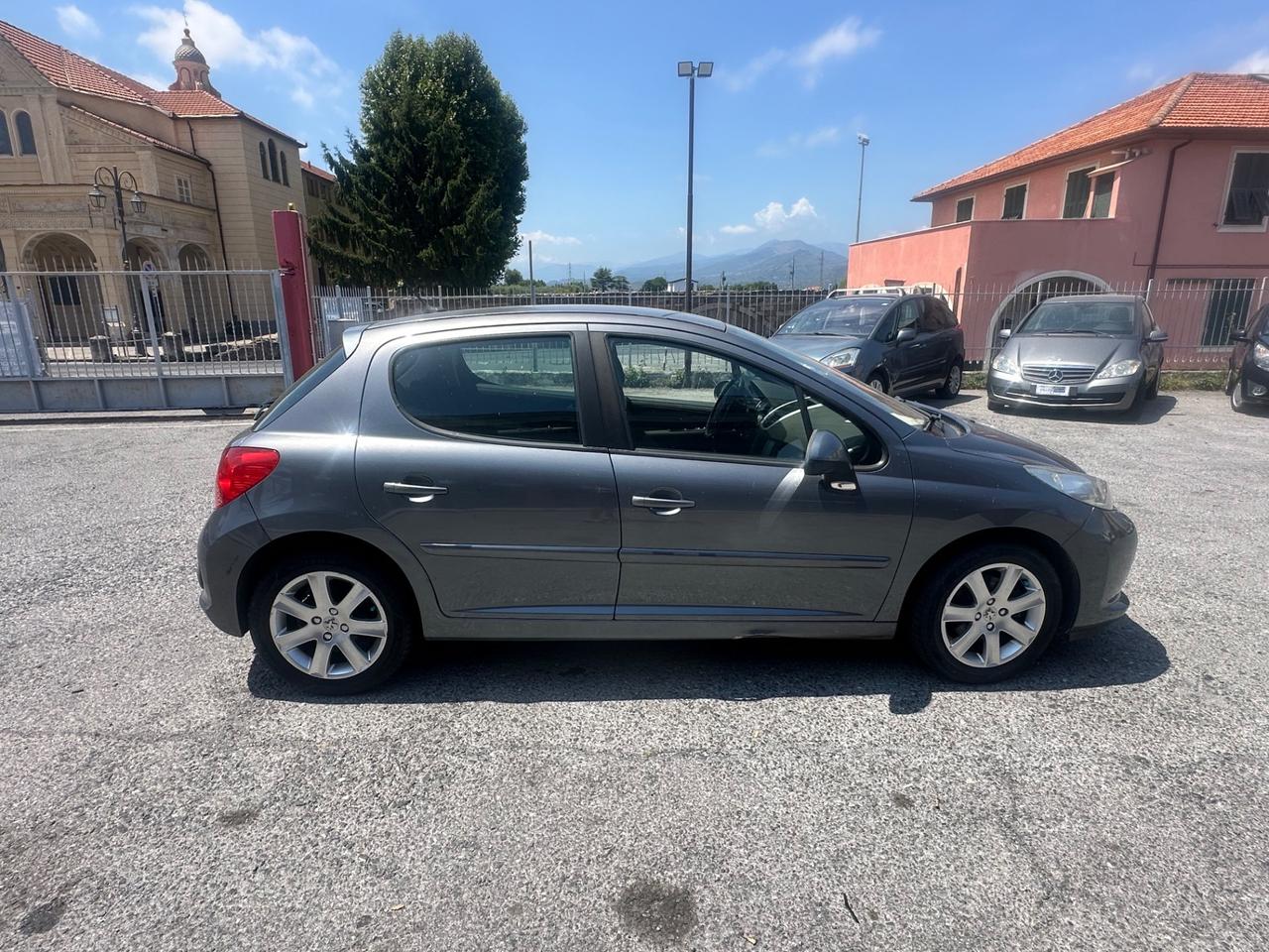 Peugeot 207 1.6 VTi 120CV 5p. XS