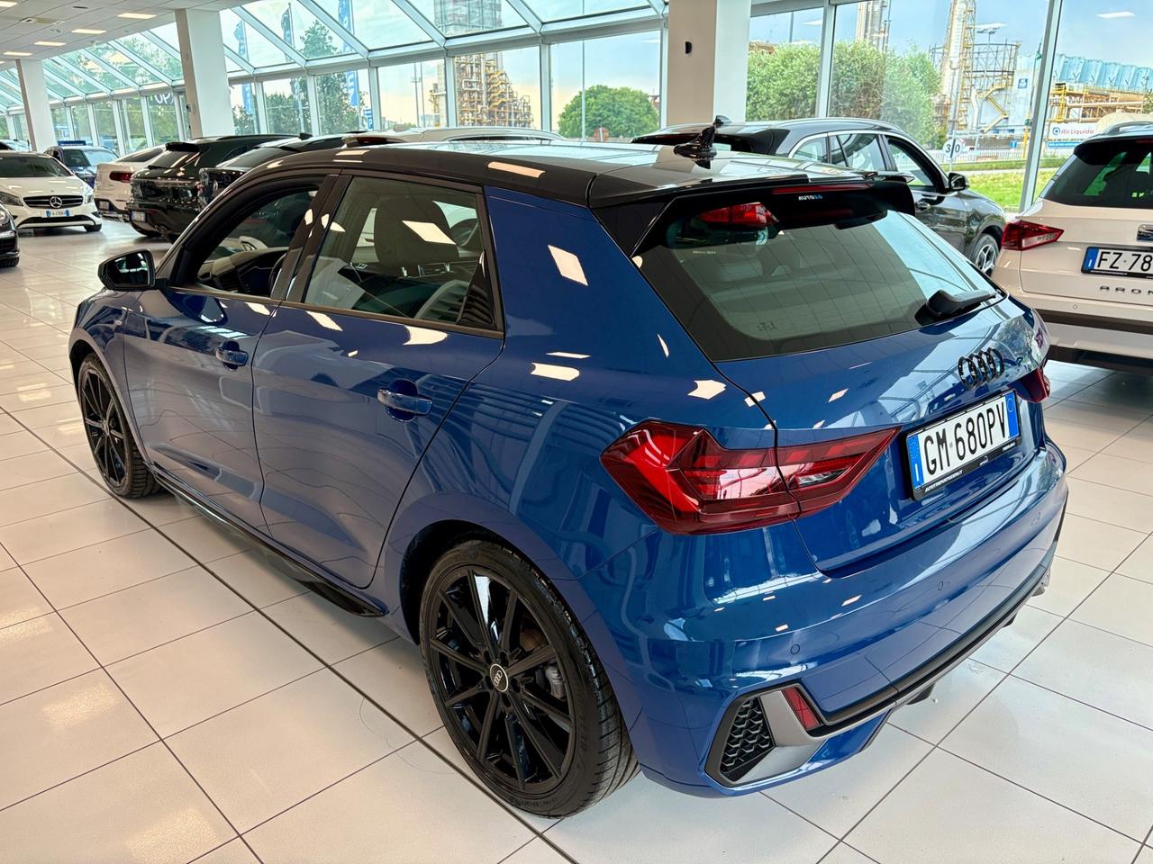 Audi A1 SPB 35 TFSI S tronic Identity Black