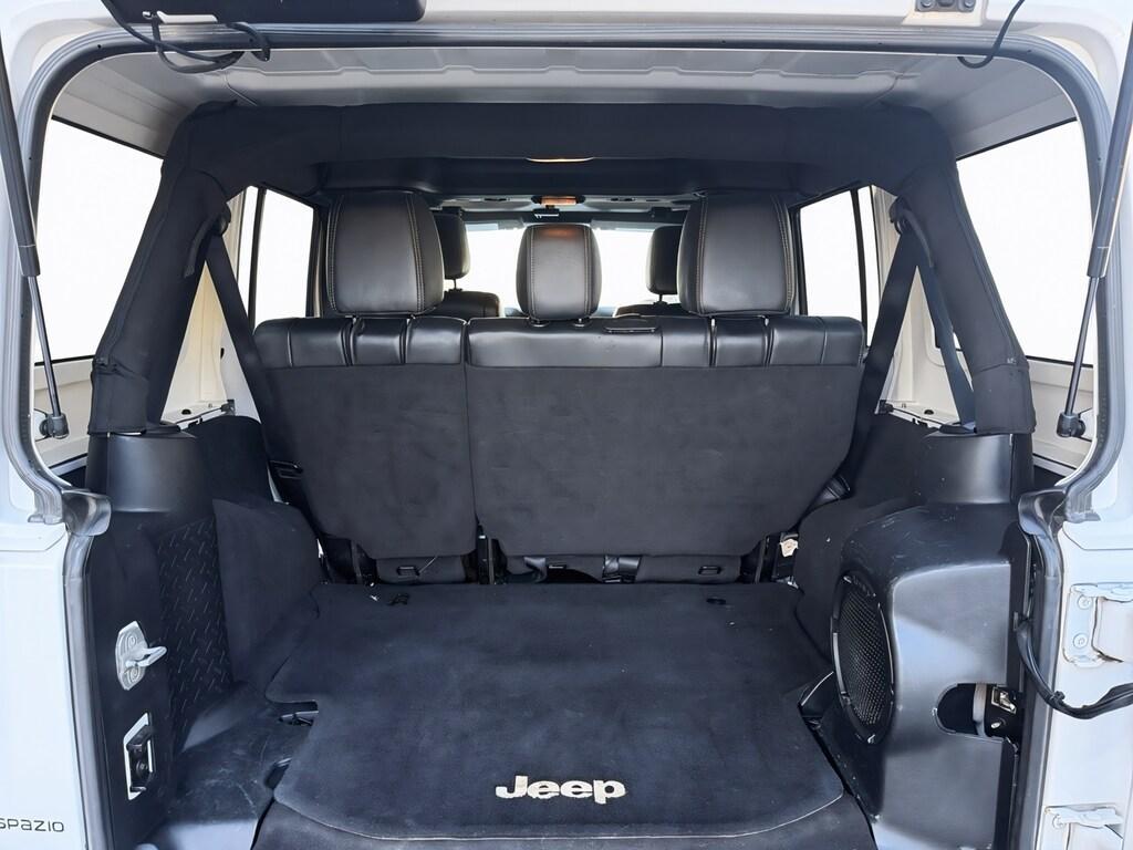 Jeep Wrangler Unlimited 2.8 crd 200CV Autom. Sahara